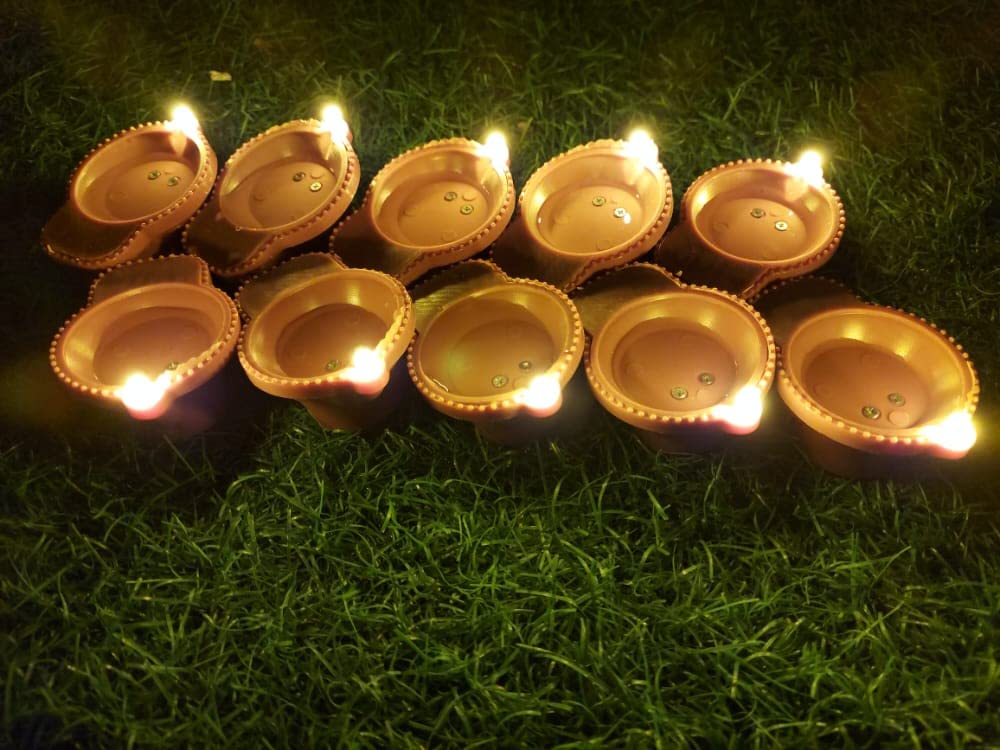Traditional Diya with Water Sensor LED